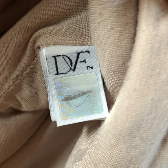 Diane Von Furstenberg Lace Dress. Size 4. - Picture 6 of 6